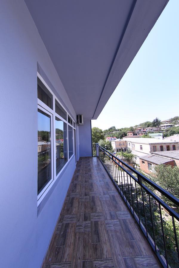 Hotel Phasis Кутаиси Екстериор снимка